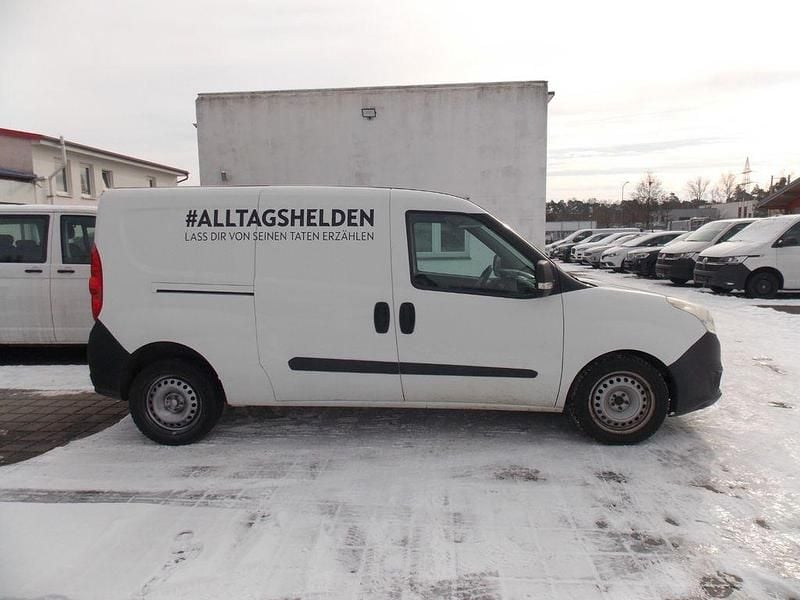 Gebraucht Opel Combo 105 PS (77 kW) 2016 Weiß Van / Kleinbus