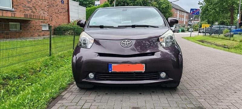 Violett Gebraucht 2010 Toyota iQ Kleinwagen | 3.000 € (Guter Preis) - Bild 1/4