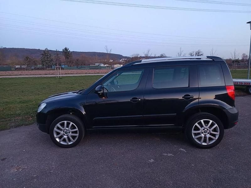Gebraucht Skoda Yeti Experience 122 PS (89 kW) 2011 Schwarz SUV
