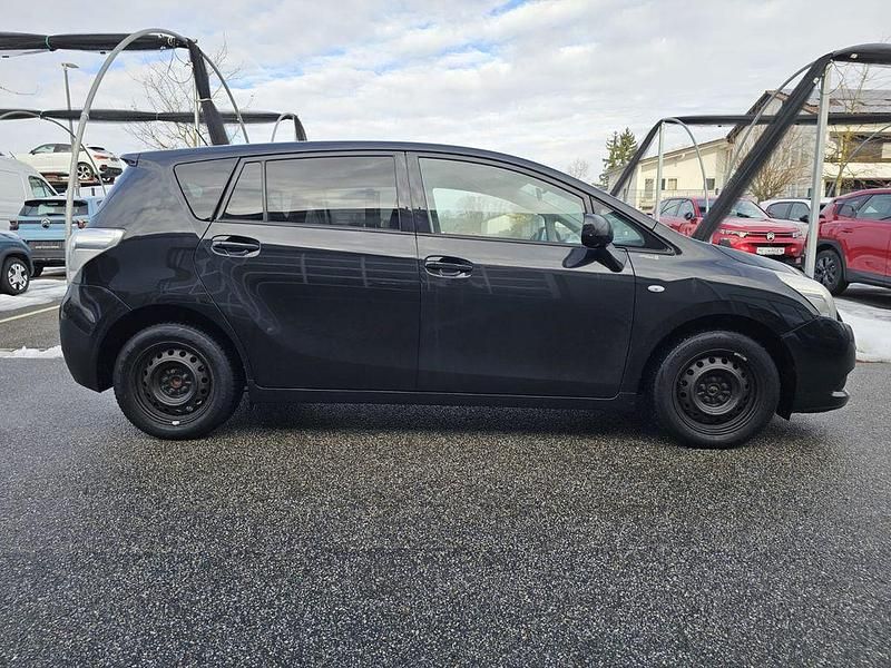 Gebraucht Toyota Verso Travel 126 PS (92 kW) 2013 Schwarz Van / Kleinbus