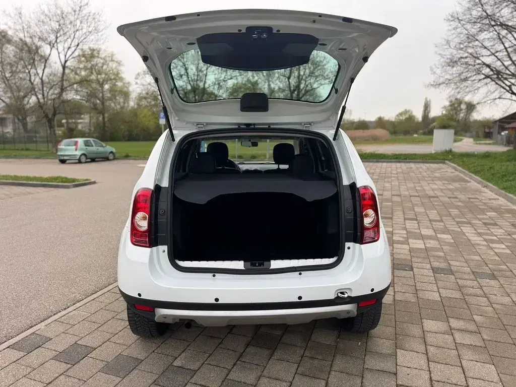 Gebraucht Dacia Duster 105 PS (77 kW) 2011 Weiß SUV