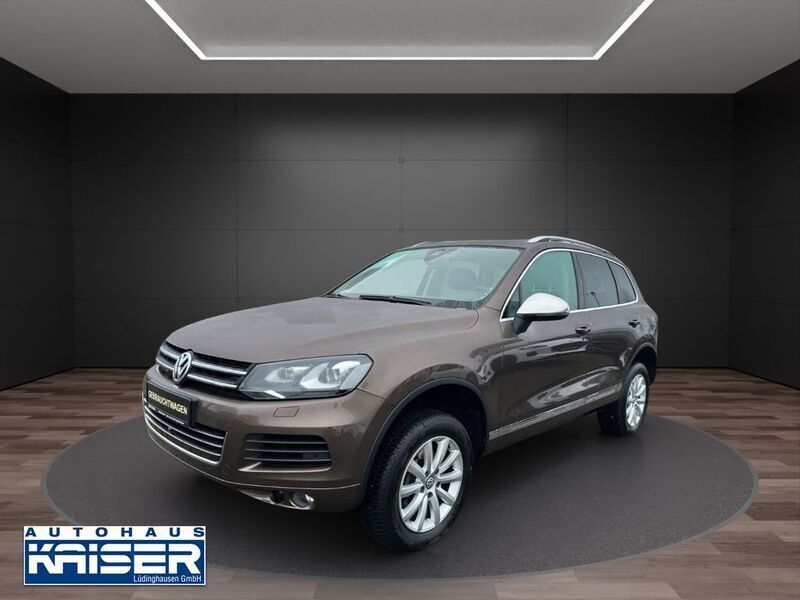 Braun Gebraucht 2010 VW Touareg SUV | 18.900 € (Teuer) - Bild 1/4
