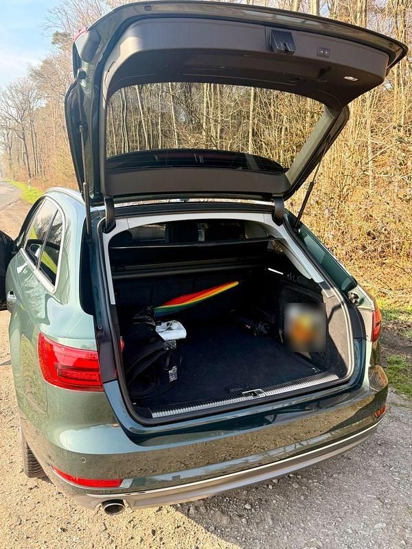 Gebraucht Audi A4 Sport 150 PS (110 kW) 2016 Grün Kombi