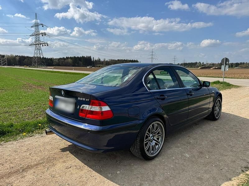 Usata BMW 325 192 CV (141 kW) 2003 Blu Berlina