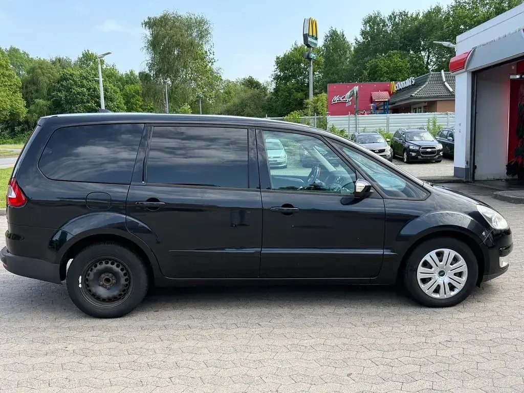 Gebraucht Ford Galaxy Trend 140 PS (102 kW) 2009 Schwarz Van / Kleinbus