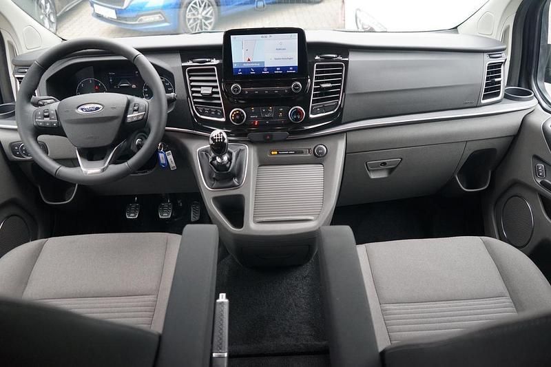 Gebraucht Ford Tourneo Custom 131 PS (96 kW) 2021 Silber Van