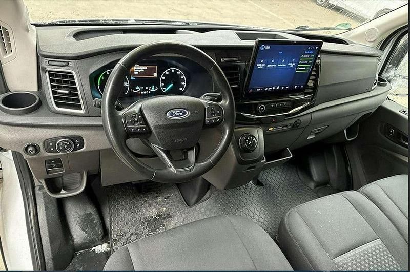 Gebraucht Ford Transit Trend 135 kW (184 PS) 2023 Weiß Van / Kleinbus