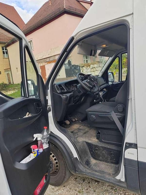 Gebraucht Iveco Daily 155 PS (114 kW) 2021 Van