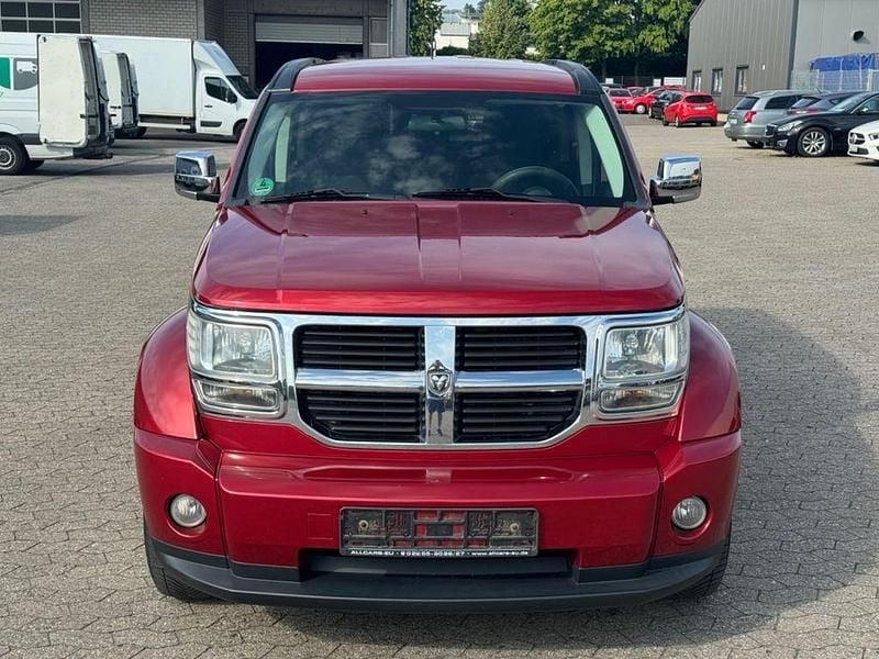 Second-hand Dodge Nitro SE 177 CP (130 kW) 2010 Roșu SUV