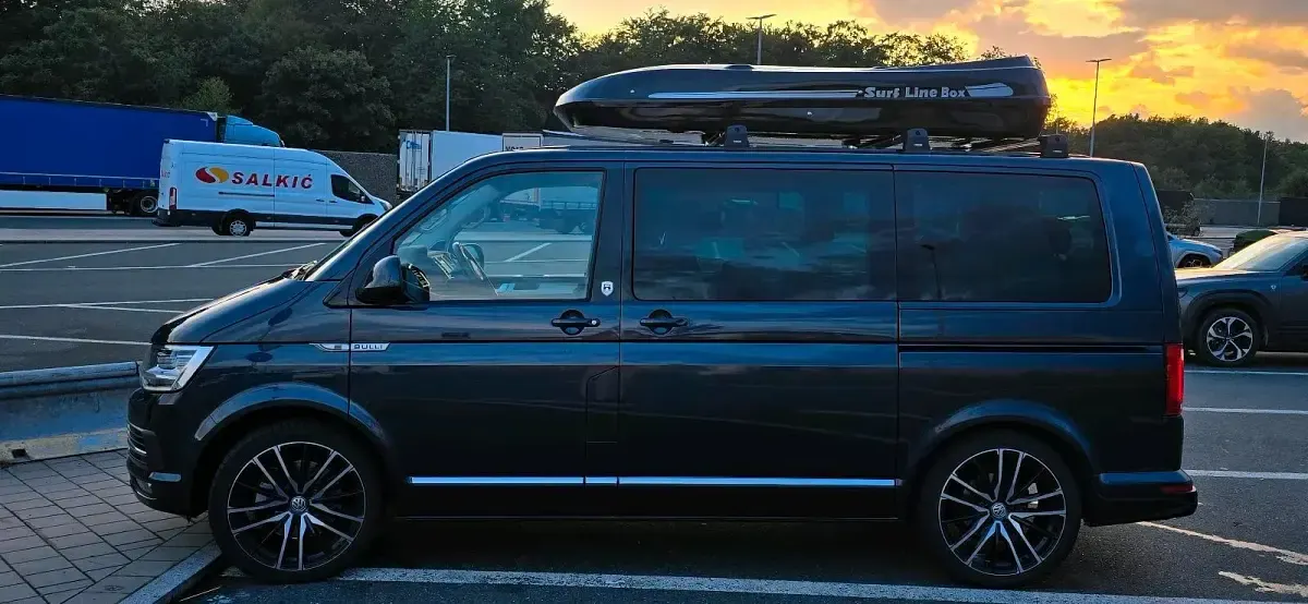 Gebraucht VW Multivan Highline 199 PS (146 kW) 2019 Blau Van / Kleinbus