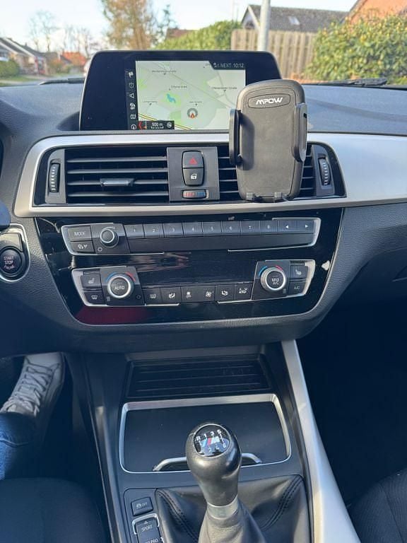 Gebraucht BMW 116 Advantage 109 PS (80 kW) 2018 Grau Kleinwagen