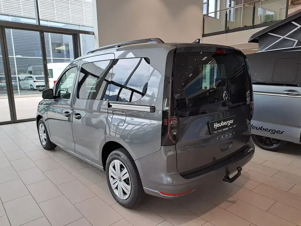 Neu VW Caddy 116 PS (85 kW) 2026 Indiumgrau metallic Van / Kleinbus