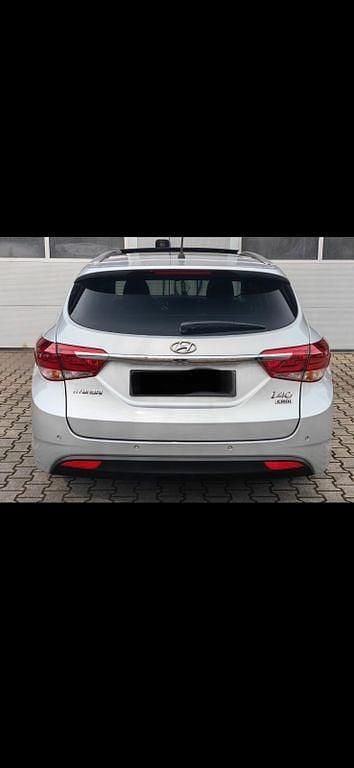 Gebraucht Hyundai i40 Trend 141 PS (103 kW) 2016 Silber Limousine