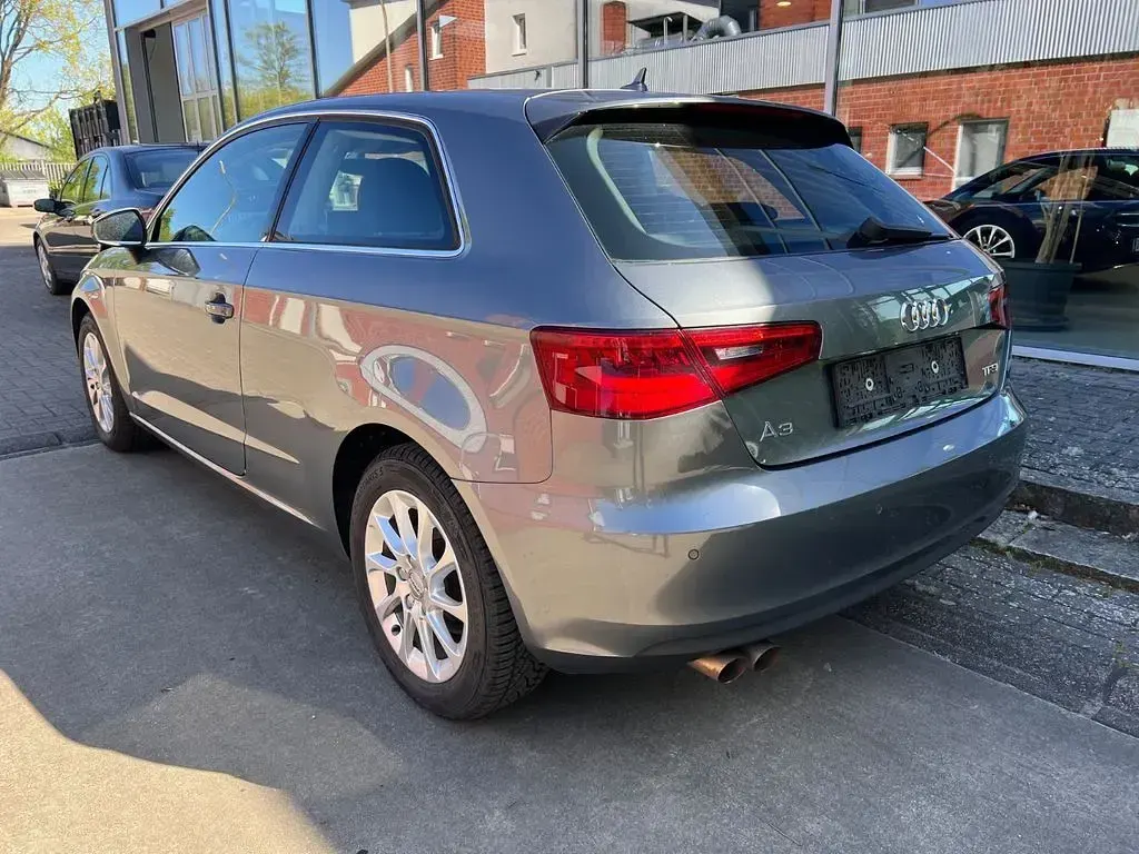 Second-hand Audi A3 Attraction 125 CP (91 kW) 2014 Gri