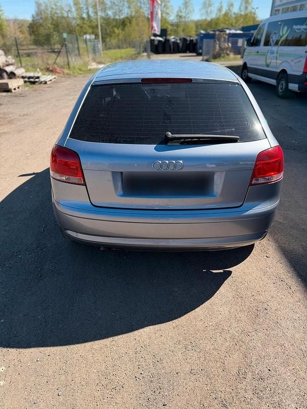 Second-hand Audi A3 Ambiente 105 CP (77 kW) 2007 Gri Hatchback