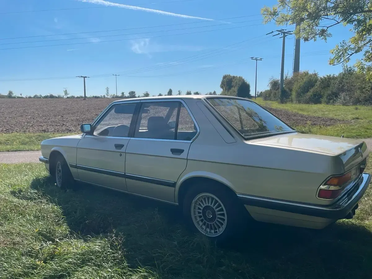 Gebraucht BMW 525 125 PS (91 kW) 1986 Braun Limousine