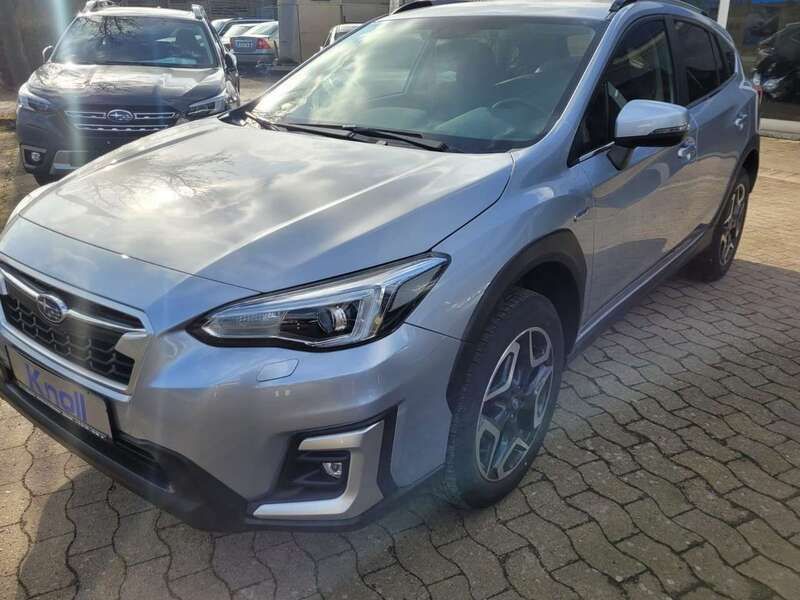 Ice silver (m) Gebraucht 2021 Subaru XV Comfort SUV | 28.450 € (Teuer) - Bild 1/4