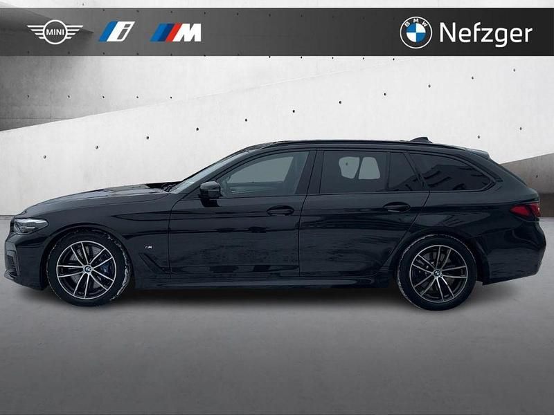Gebraucht BMW 530 M Sport 286 PS (210 kW) 2023 Schwarz Kombi
