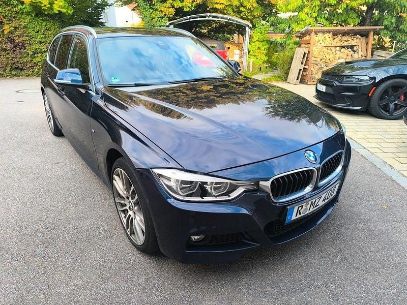 Blau Gebraucht 2016 BMW 330 M Sport Kombi | 17.499 € (Guter Preis) - Bild 1/4