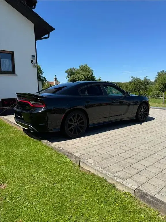 Gebraucht Dodge Charger 373 PS (274 kW) 2019 Schwarz Limousine