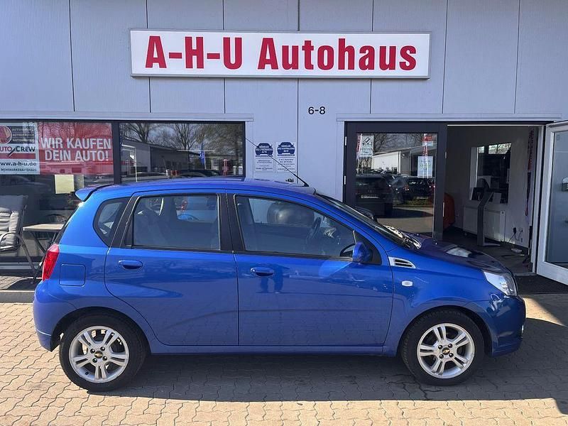Gebraucht Chevrolet Aveo LT 101 PS (74 kW) 2010 Blau Kleinwagen