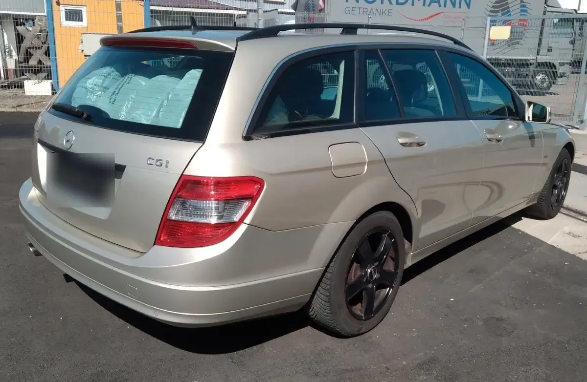 Gebraucht Mercedes C200 Elegance 184 PS (135 kW) 2010 Gold Kombi