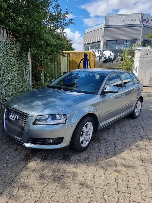 Gebraucht Audi A3 105 PS (77 kW) 2010 Grau Kleinwagen