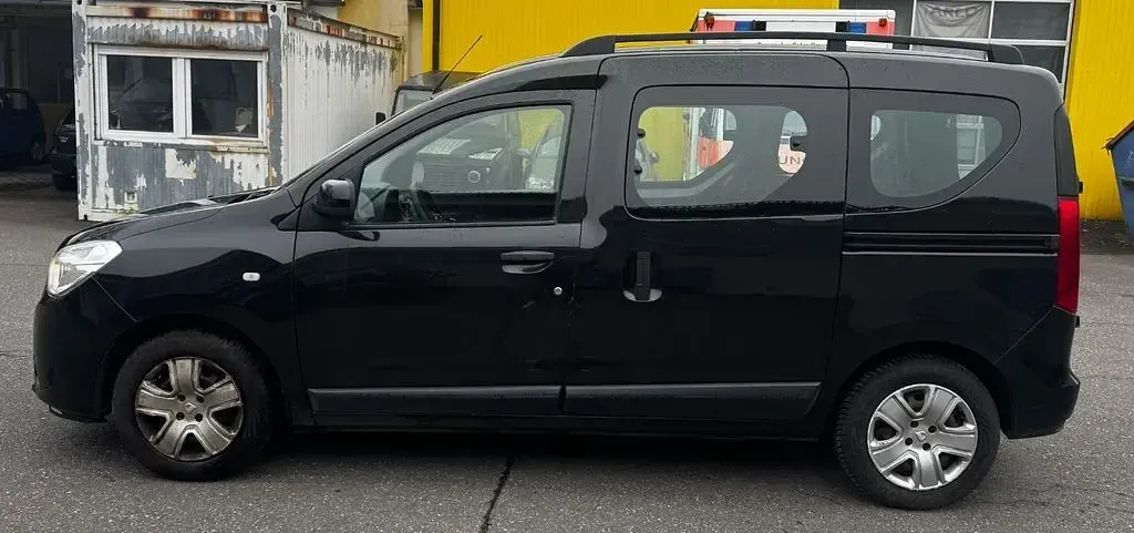 Gebraucht Dacia Dokker Comfort 102 PS (75 kW) 2019 Schwarz Van / Kleinbus