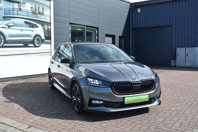 Graphitegrau metallic Neu 2025 Skoda Fabia Limousine | 30.990 € (Teuer) - Bild 1/4