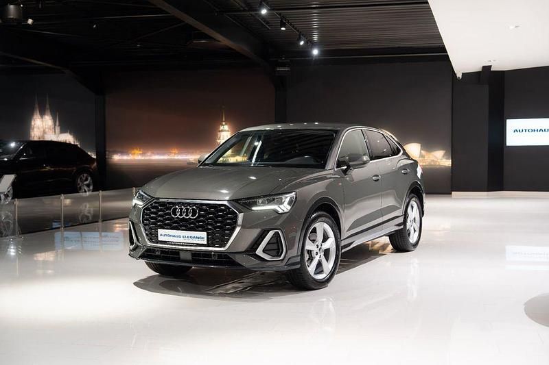 Chronosgrau metallic Gebraucht 2019 Audi Q3 Sportback S-Line SUV | 28.980 € (Guter Preis) - Bild 1/4
