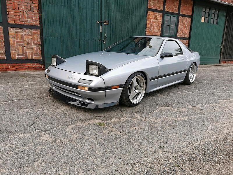 Gebraucht 1986 Mazda RX7 Kleinwagen | 18.000 € - Bild 1/4