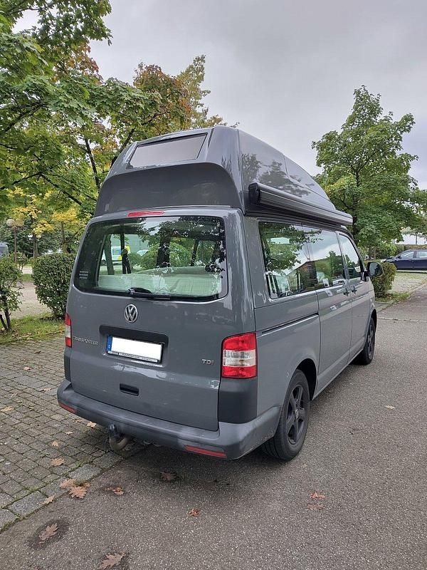Gebraucht VW T5 140 PS (102 kW) 2015 Grau Van