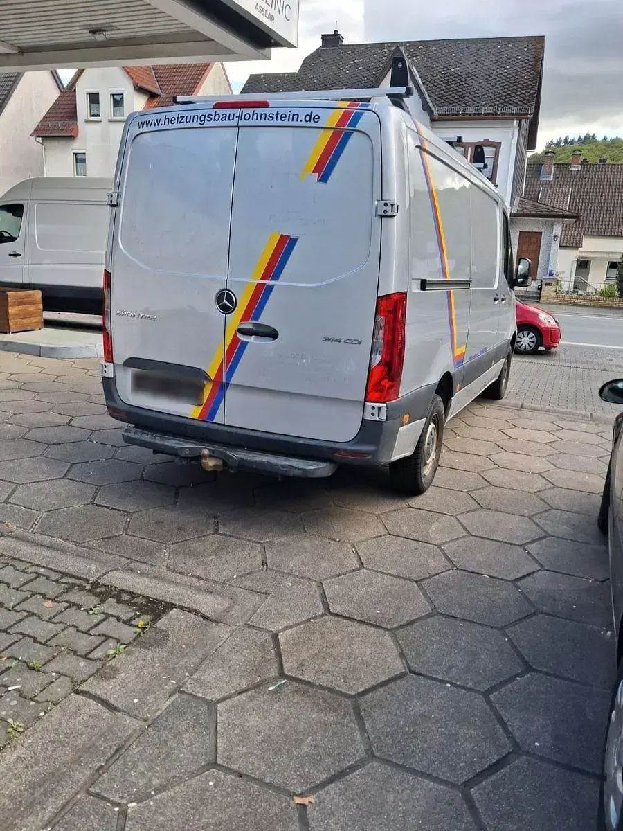Używany Mercedes Sprinter 143 KM (105 kW) 2018 Srebrny Van