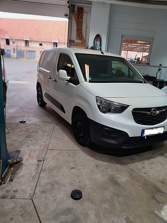 Usata Opel Combo 102 CV (75 kW) 2020 Bianco Monovolume