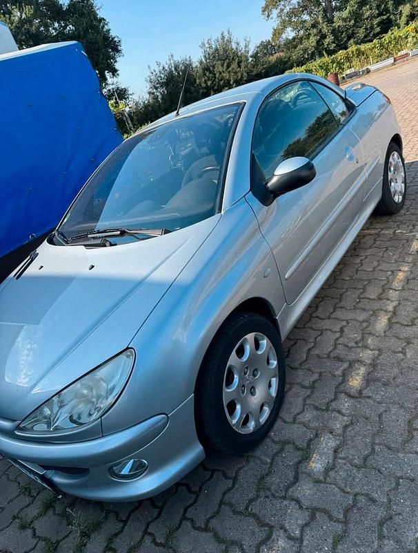 Silber Gebraucht 2004 Peugeot 206 CC Cabrio | 1.000 € (Superpreis) - Bild 1/4