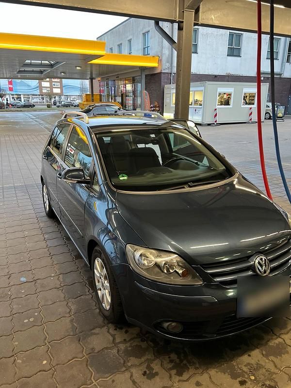 Gebraucht VW Golf V 140 PS (102 kW) 2007 Grün Kombi