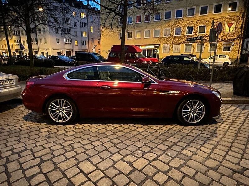 Gebraucht BMW 640 Sport Line 320 PS (235 kW) 2011 Rot Coupé