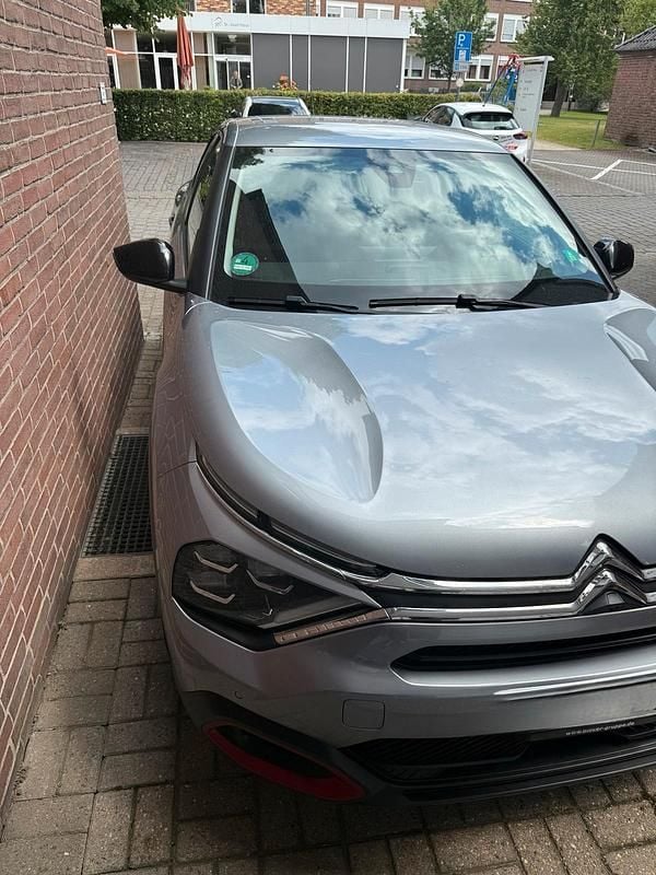 Grau Gebraucht 2021 Citroën C4 SUV | 18.999 € - Bild 1/4