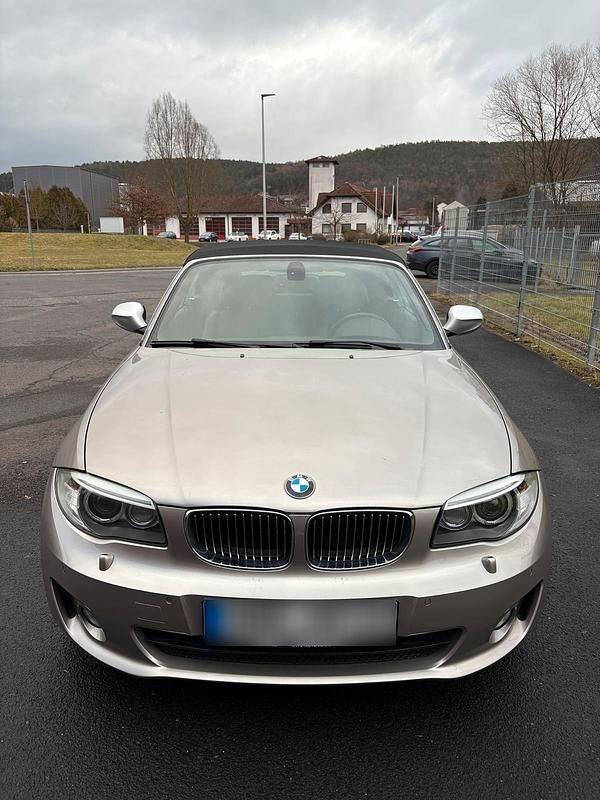 Gebraucht BMW 120 Cabriolet 170 PS (125 kW) 2012 Andere farben Cabrio