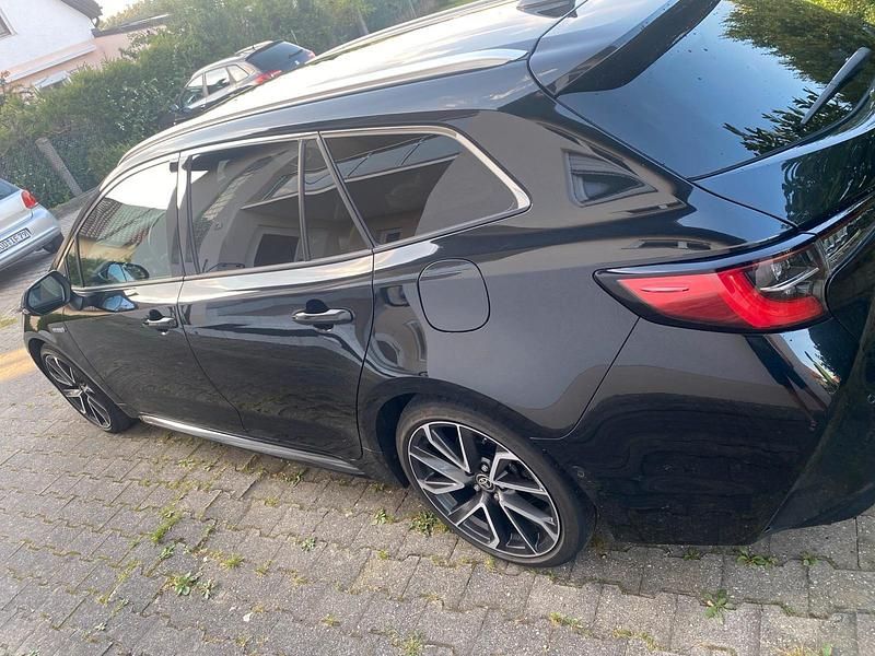 Gebraucht Toyota Corolla 184 PS (135 kW) 2020 Schwarz Kombi