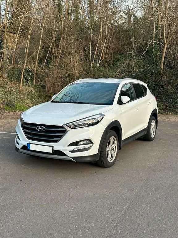 Gebraucht Hyundai Tucson 177 PS (130 kW) 2017 Weiß SUV