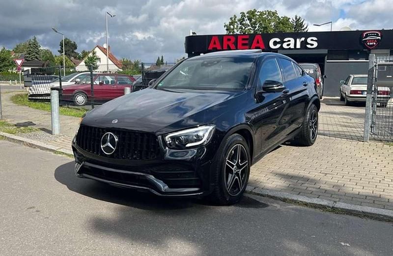 Gebraucht Mercedes GLC200 197 PS (144 kW) 2019 Obsidianschwarz SUV