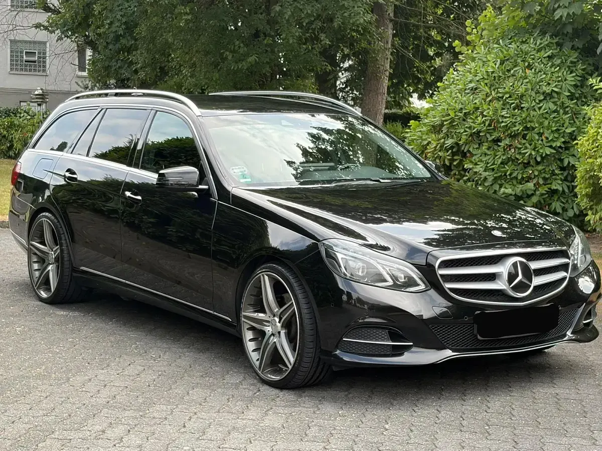 Gebraucht Mercedes E350 258 PS (189 kW) 2015 Schwarz Kombi