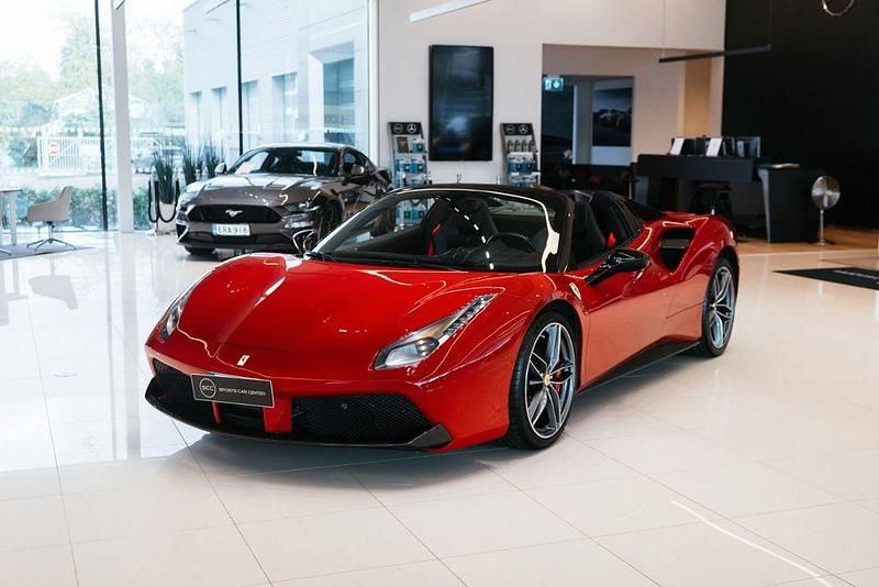 Gebraucht Ferrari 488 669 PS (492 kW) 2016 Rot Cabrio