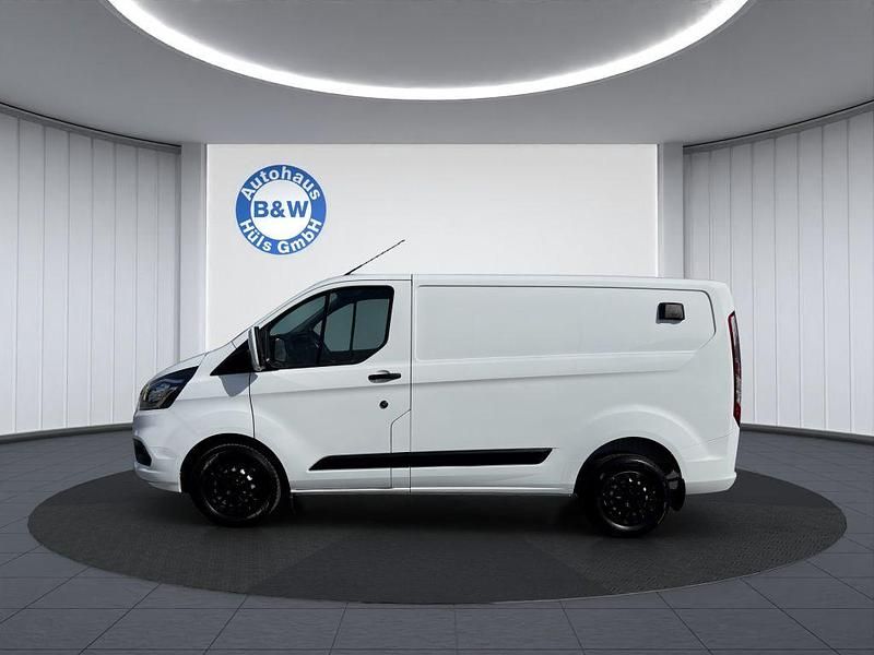 Gebraucht Ford Transit Custom Trend 131 PS (96 kW) 2022 Frostweiß Van / Kleinbus