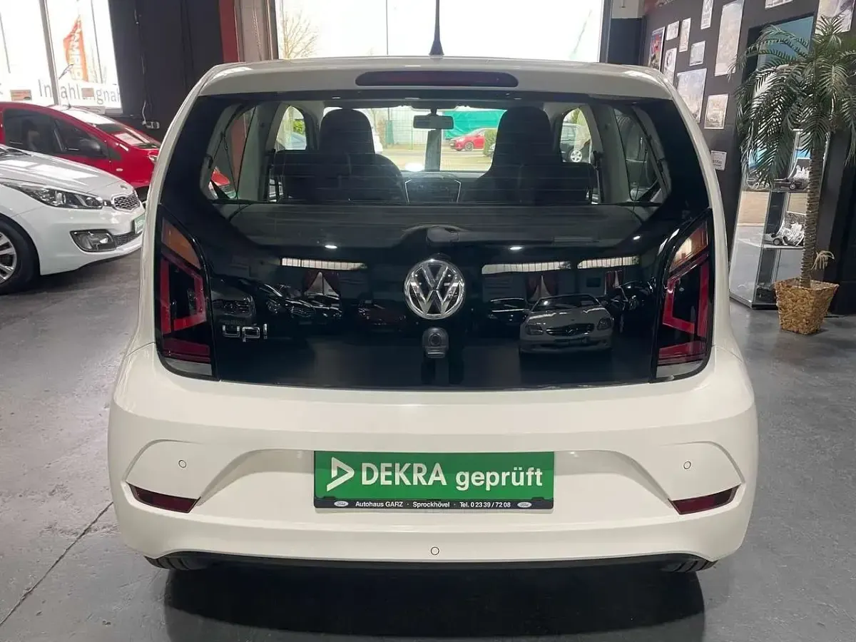Używany VW up! move up! 60 KM (44 kW) 2018 Biały Hatchback