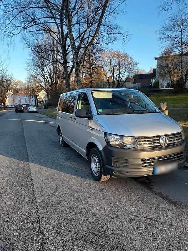 Gebraucht VW Transporter 150 PS (110 kW) 2015 Silber Van