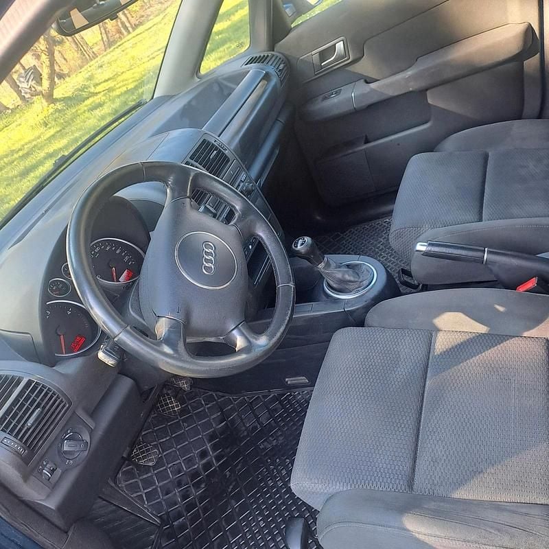 Gebraucht Audi A2 75 PS (55 kW) 2005 Blau Kleinwagen