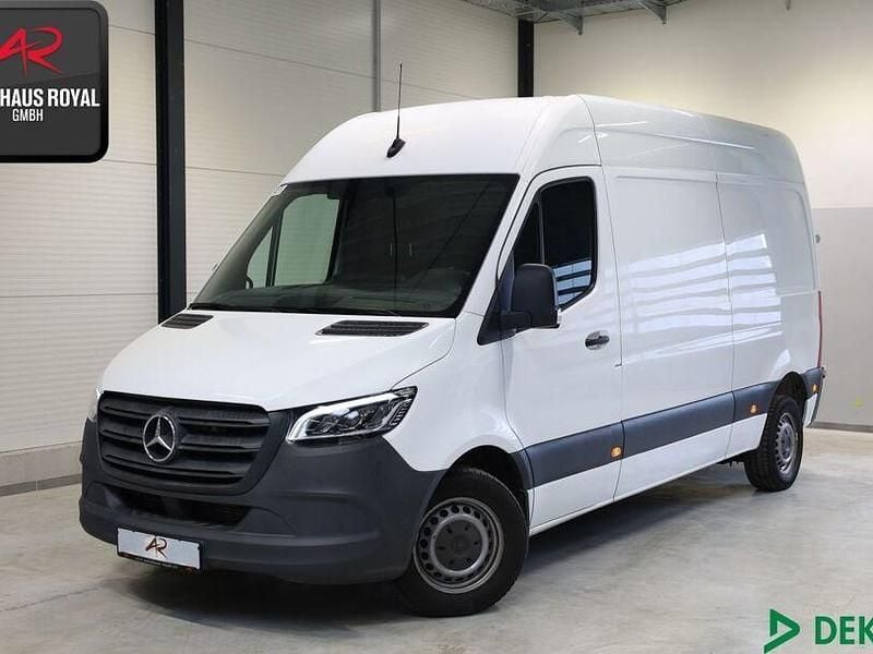 Weiss Gebraucht 2019 Mercedes Sprinter Van | 27.880 € (Guter Preis) - Bild 1/4