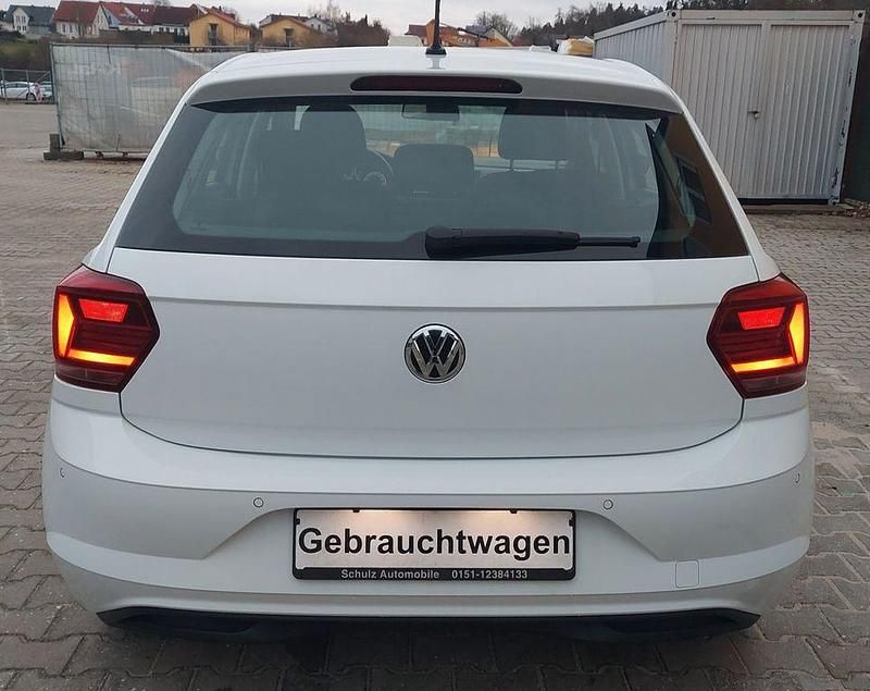 Gebraucht VW Polo Comfortline 95 PS (69 kW) 2020 Weiß Limousine